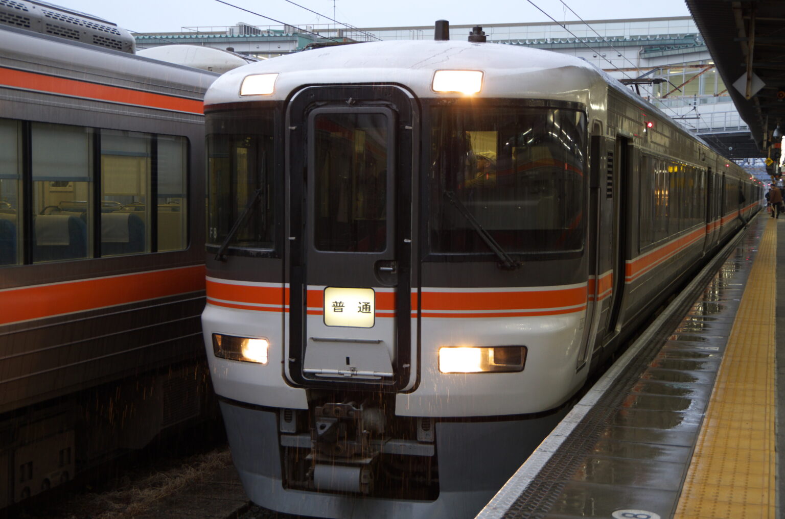 【JR東海】特急型車両の貫通型先頭車の顔が好きだ